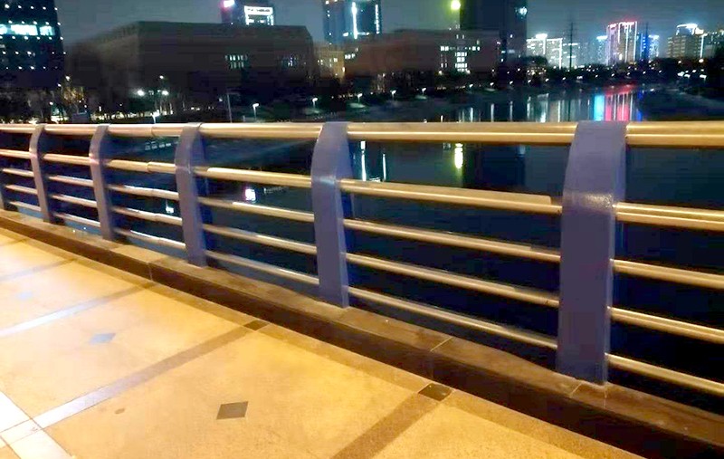 道路護欄